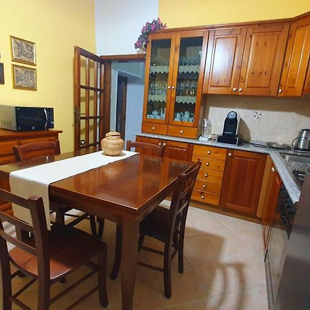 Su Carreri Bed & Breakfast Armungia Екстериор снимка