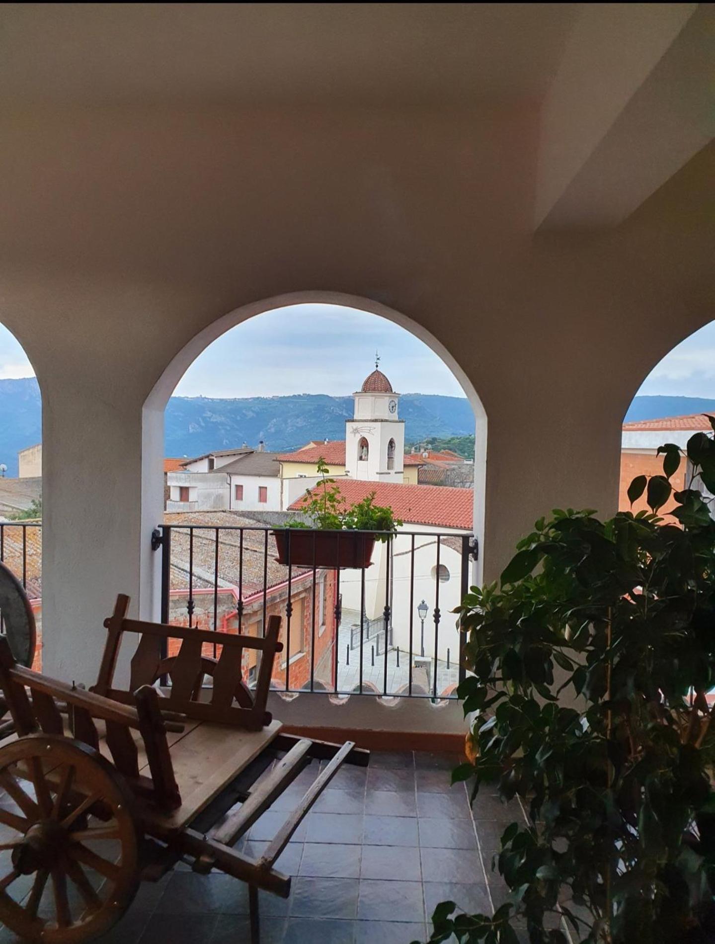 Su Carreri Bed & Breakfast Armungia Екстериор снимка